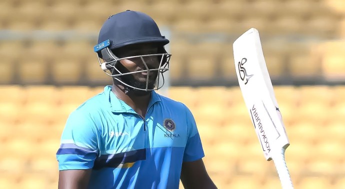 Netizens Console Sanju Samson As His Fighting 128 Goes In Vain In Vijay Hazare Trophy